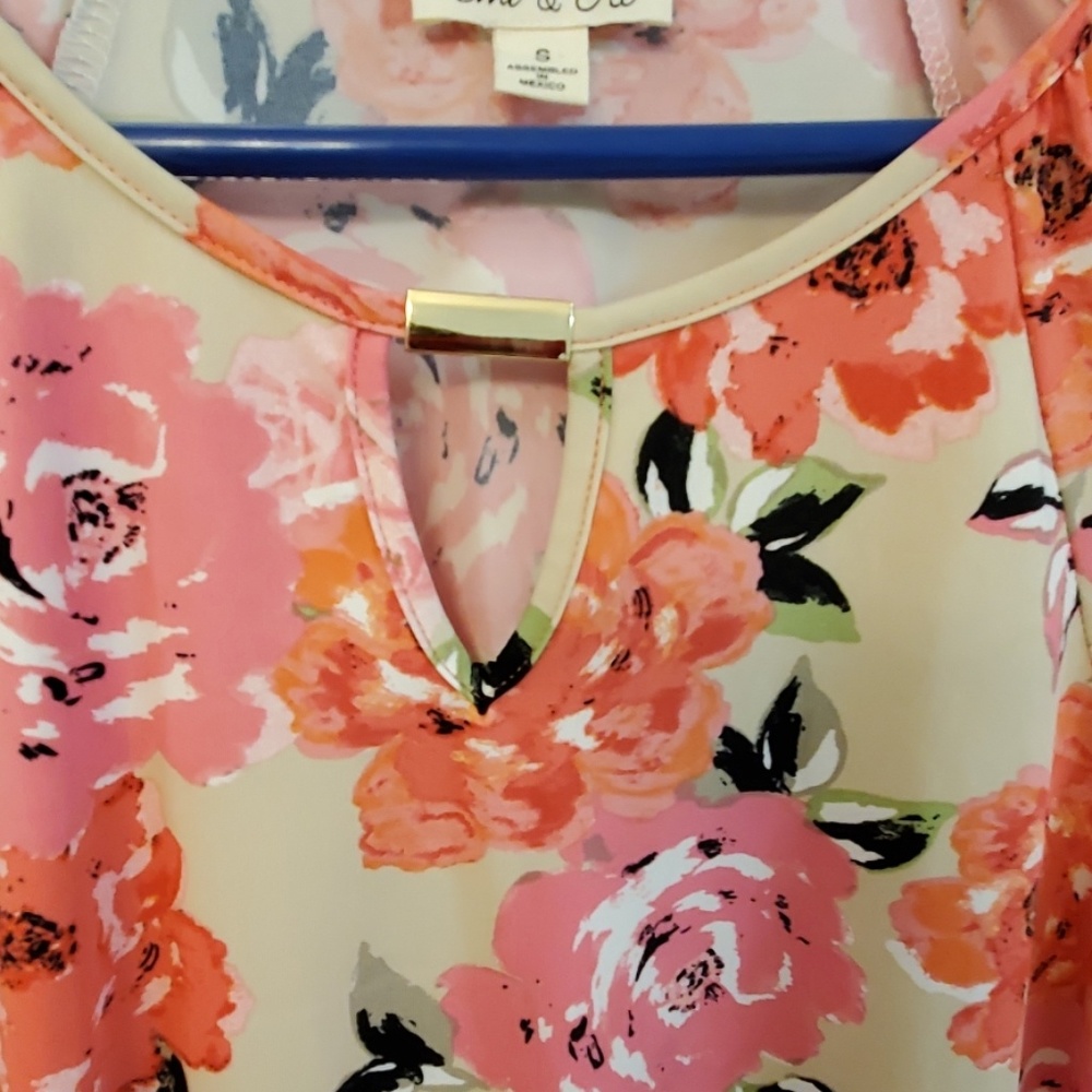 EMI & Joe Dress Top - Picture 4 of 4